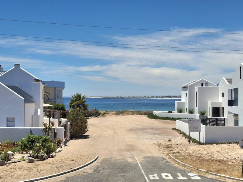 4 Bedroom Property for Sale in Britannia Bay Western Cape